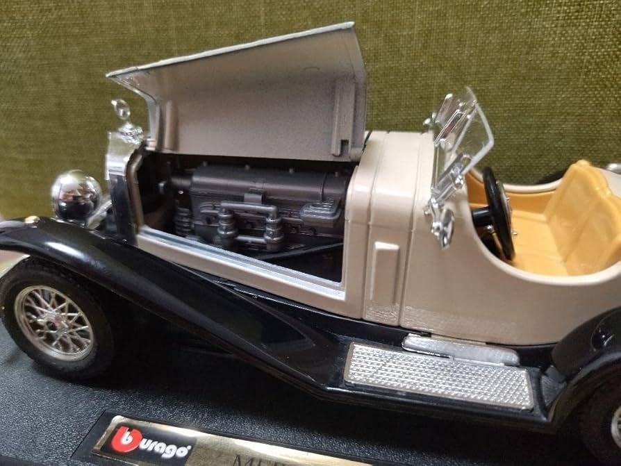 Amazon.co.jp: メルセデスベンツ SSK 1928 1/24 ブラーゴ : おもちゃ